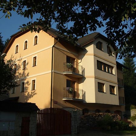 Pension Král Jablonec nad Nisou Bagian luar foto