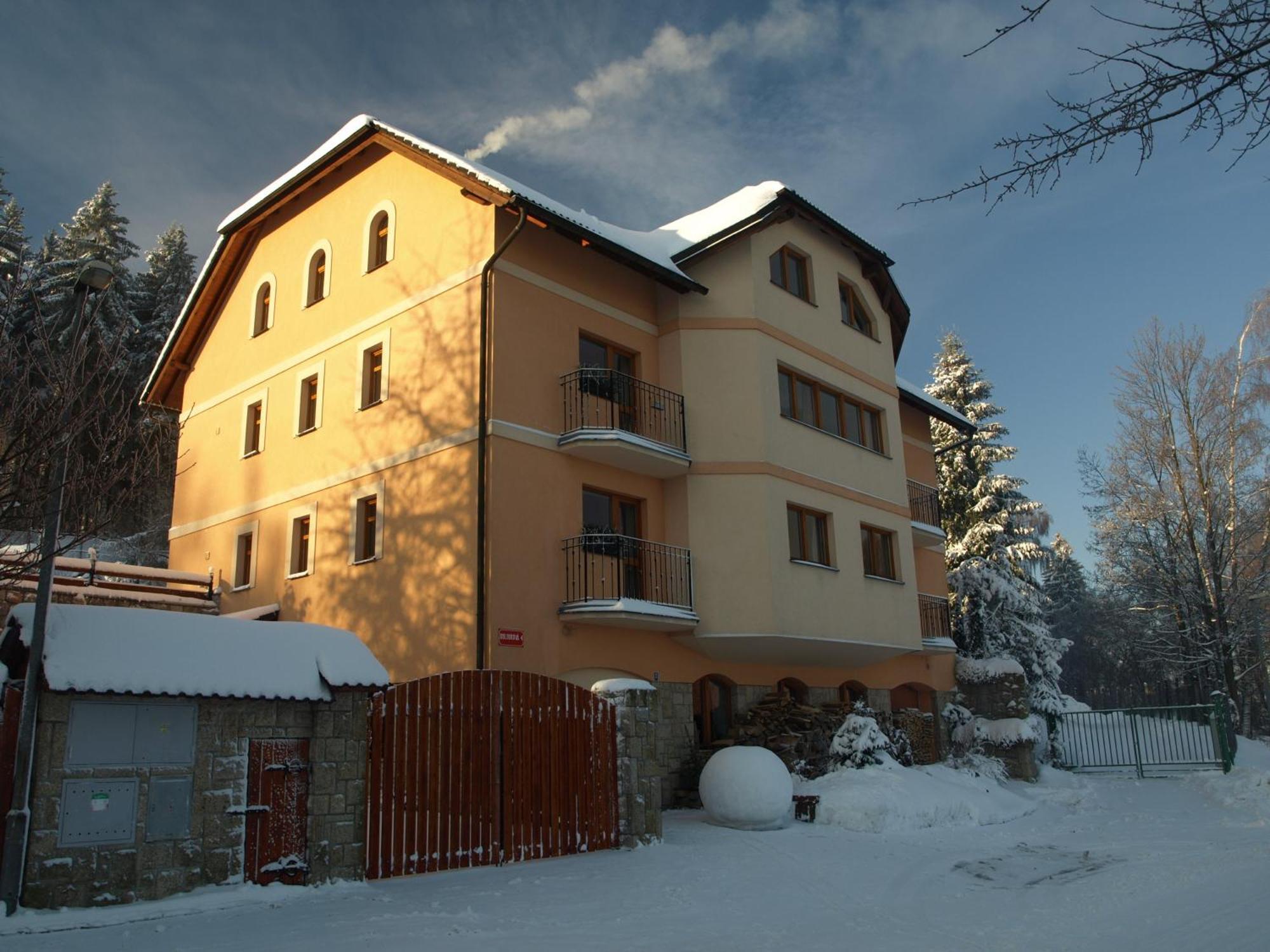 Pension Král Jablonec nad Nisou Bagian luar foto